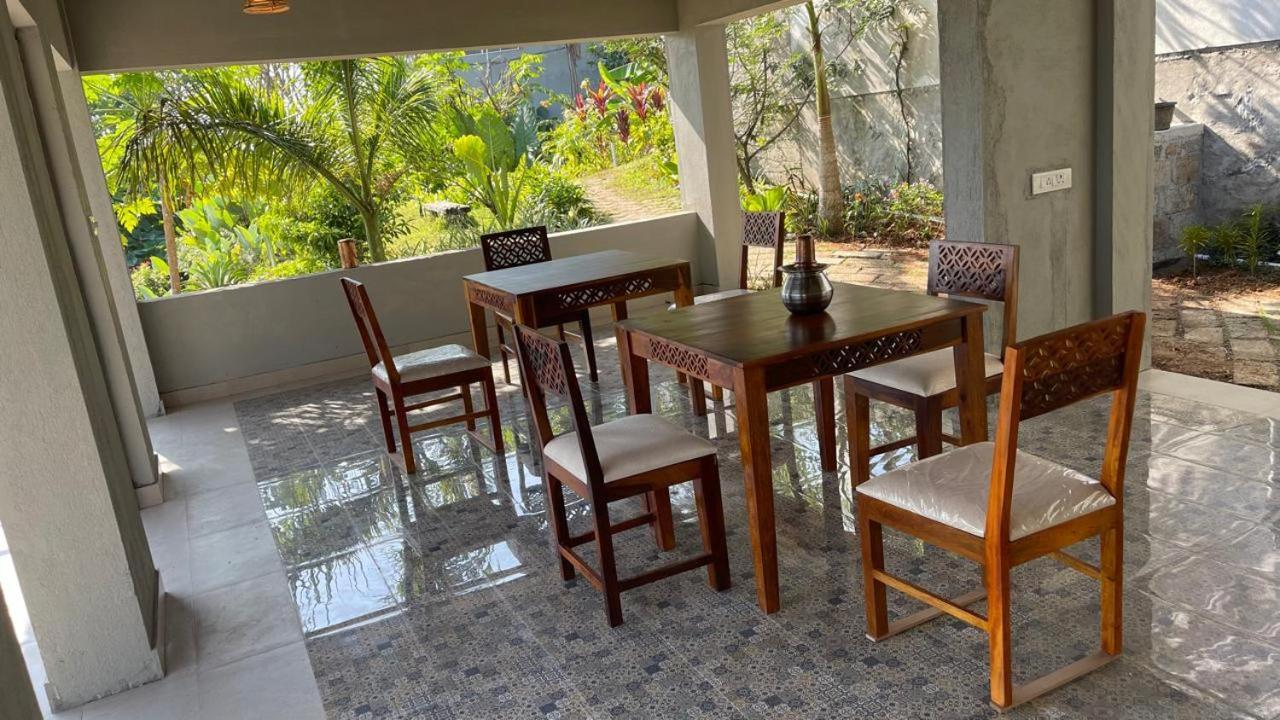 Antharyamin Hotel Thiruvananthapuram Екстериор снимка