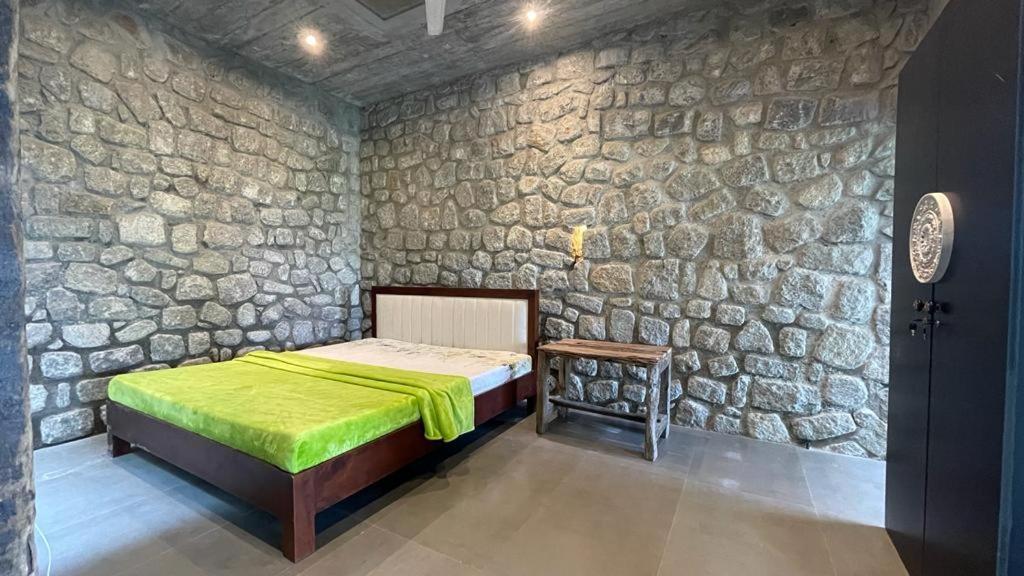 Antharyamin Hotel Thiruvananthapuram Екстериор снимка