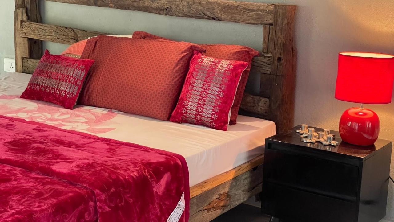 Antharyamin Hotel Thiruvananthapuram Екстериор снимка